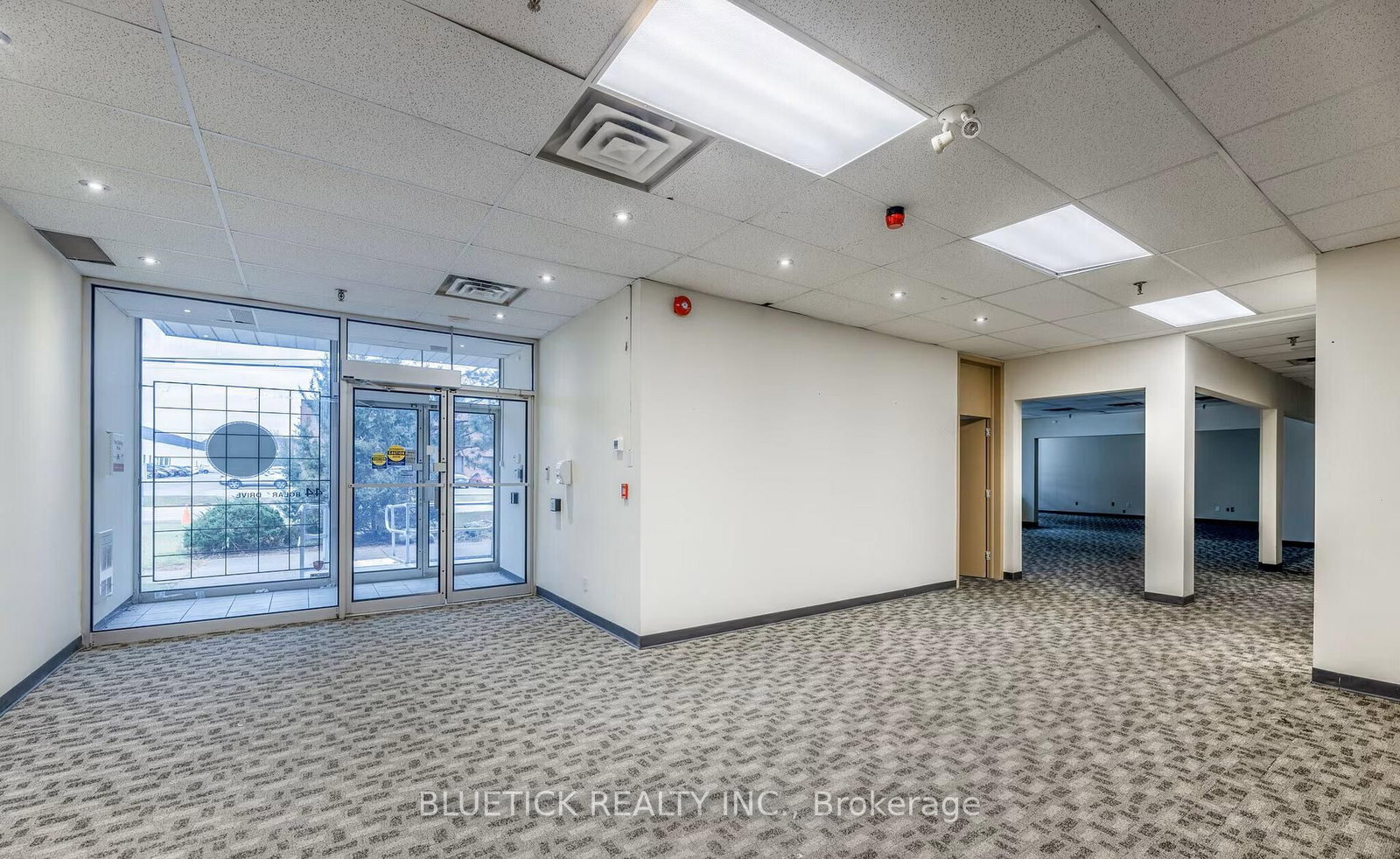 44 Rolark Drive, Unit 1 - Photo 5