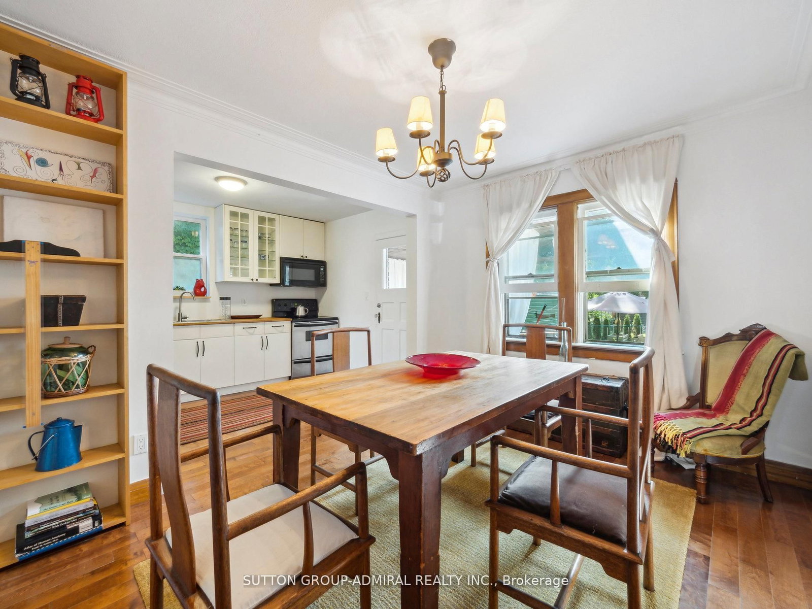 Listing Image 7