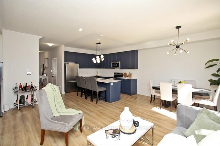 5 Klein Way, Whitby, L1R 0S6 | Image 2