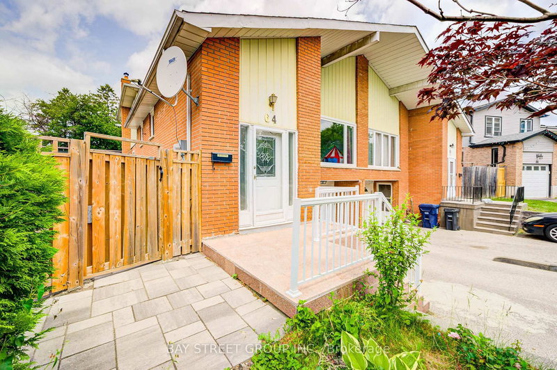 64 Rakewood Cres, Toronto, M1V 1M7 | Image 2