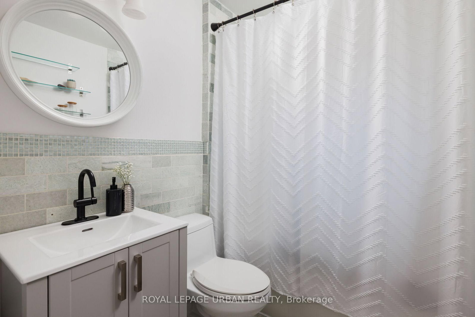 Semi-Detached House sold at 447 Mortimer Avenue, Toronto, Ontario, M4J 2G3 - Danforth Village-East York - MLS: E12439583