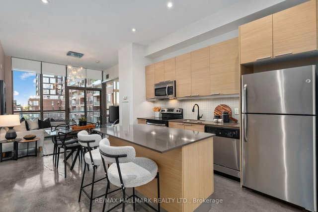 503 - 625 Queen Street E