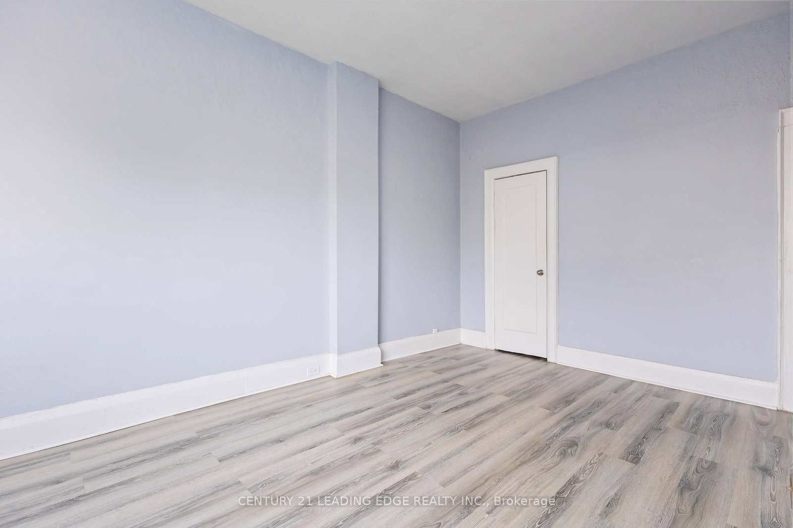 1563 Kingston Road, Unit Main - Photo 6