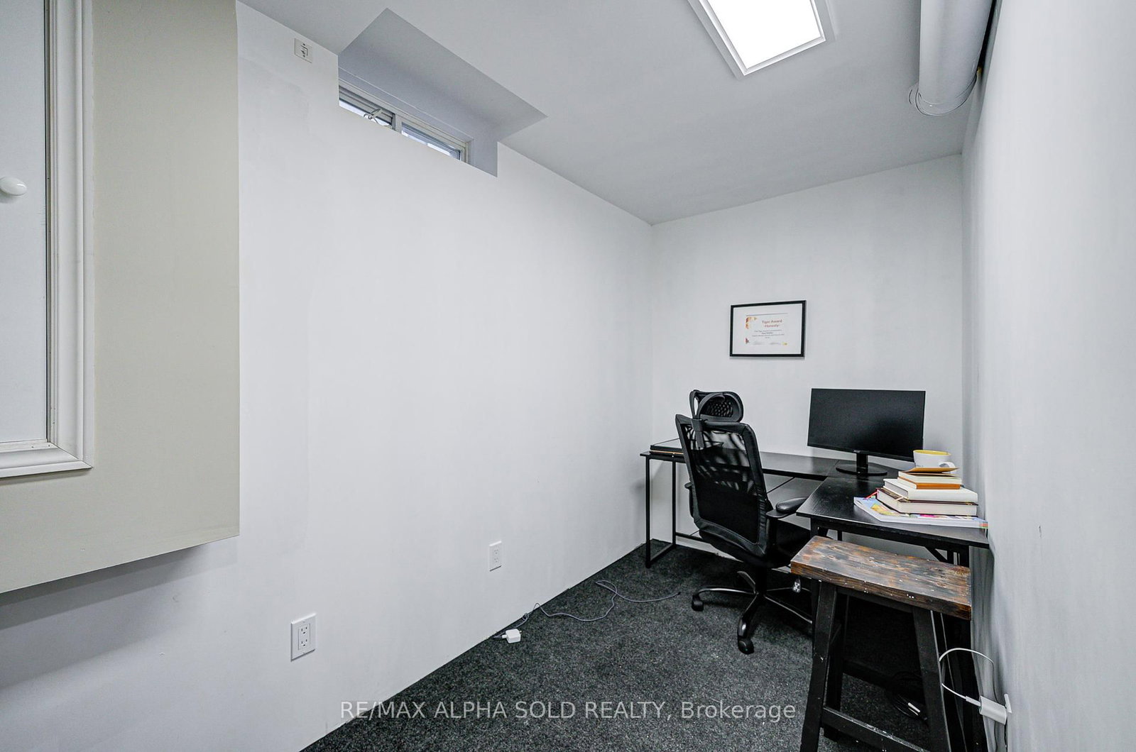 Listing Image 32