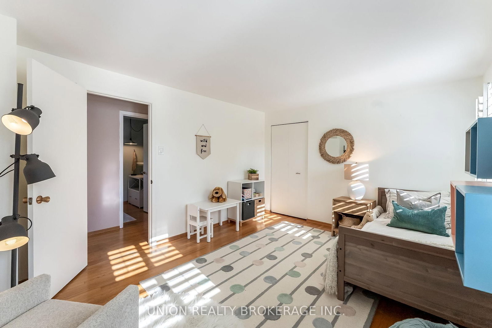 Listing Image 21