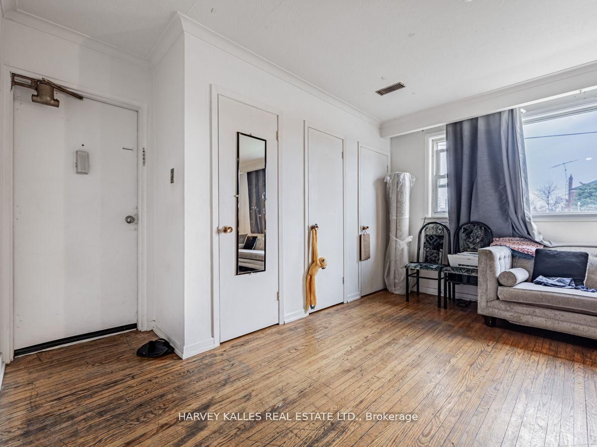 561-563 Danforth Road - Photo 14