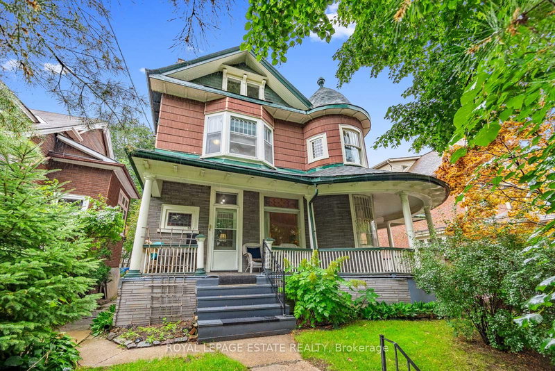 55 Leuty Ave, Toronto, M4E 2R2 | Image 3