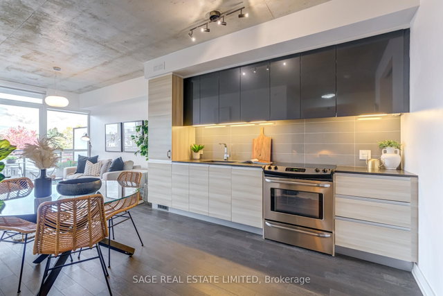 504 - 1190 Dundas Street E