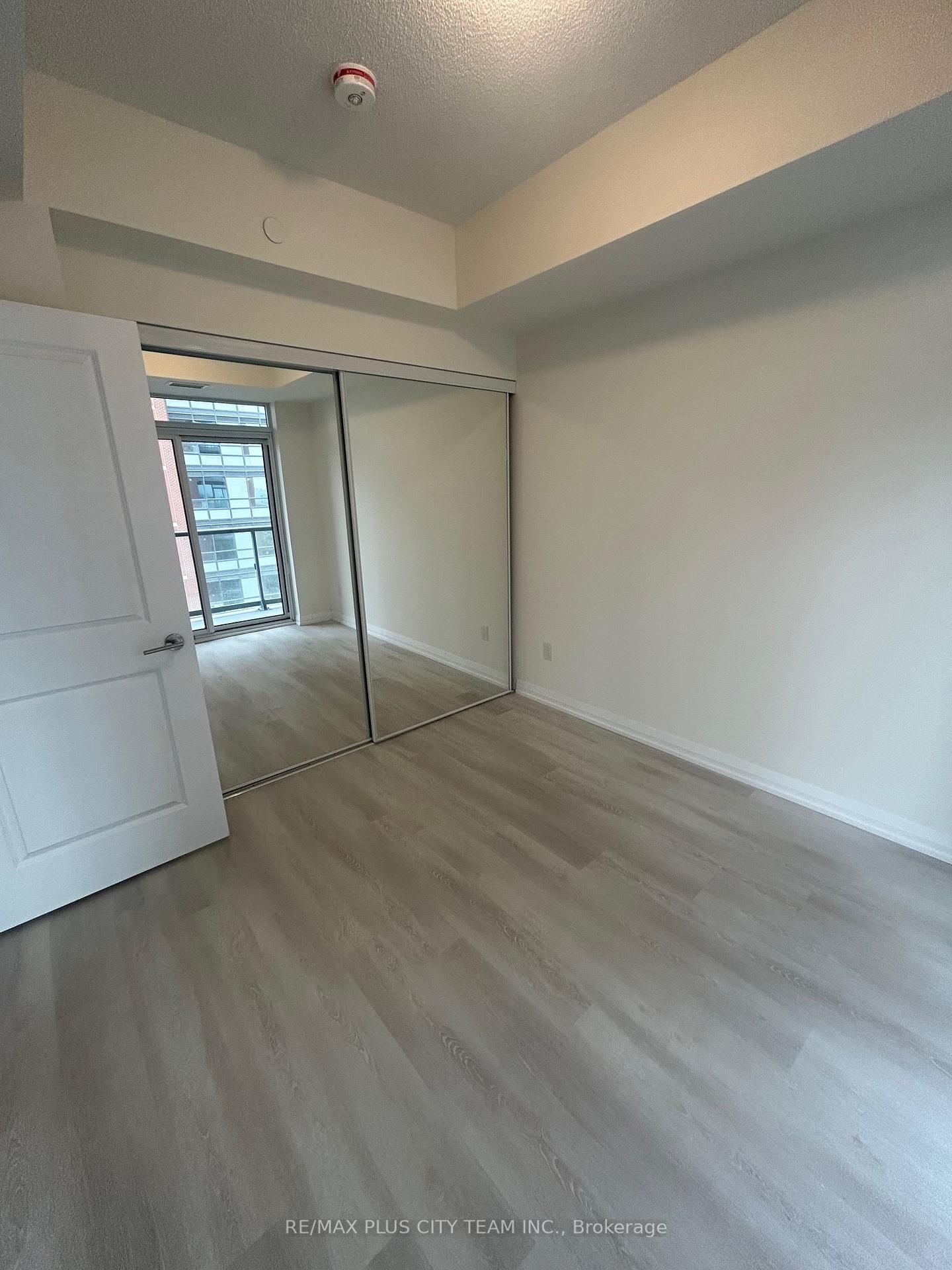 3260 Sheppard Avenue E, Unit 2206 - Photo 10