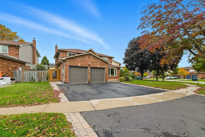 86 Rollo Dr, Ajax, L1S 7B7 | Image 2