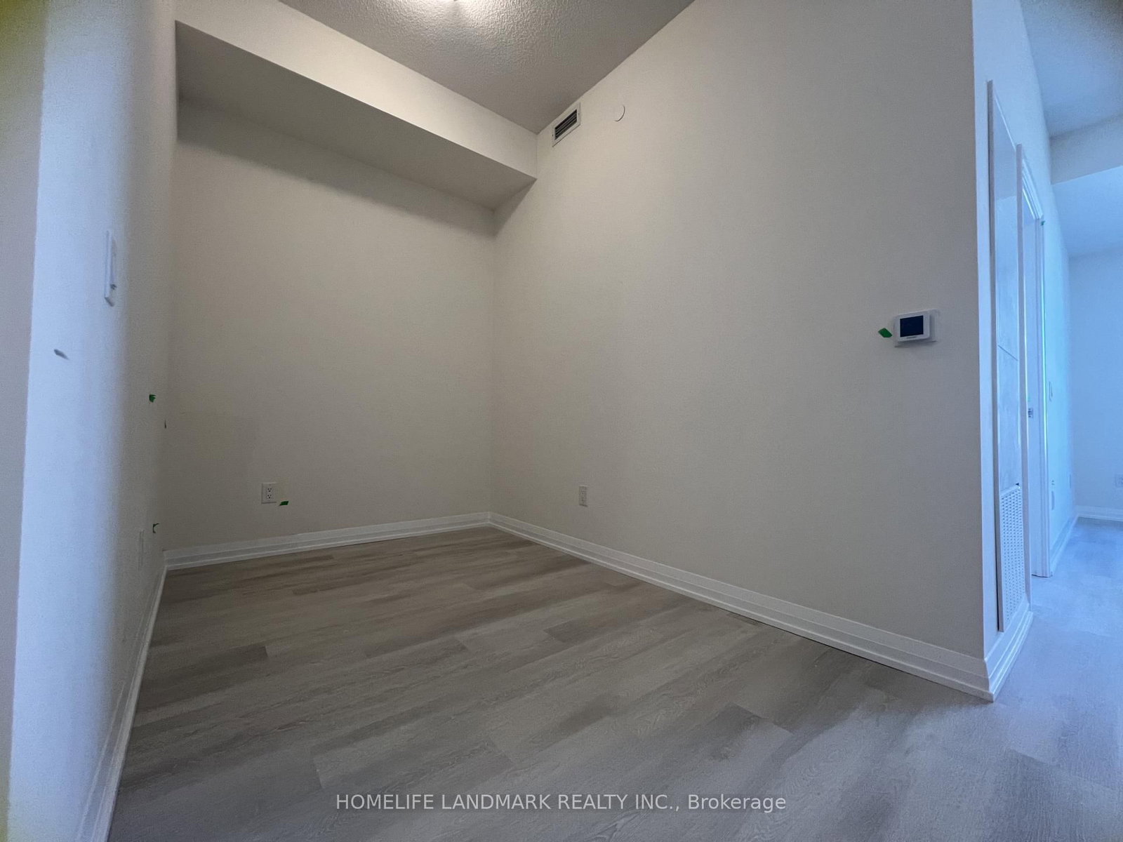 3260 Sheppard Avenue E, Unit 1006 - Photo 4