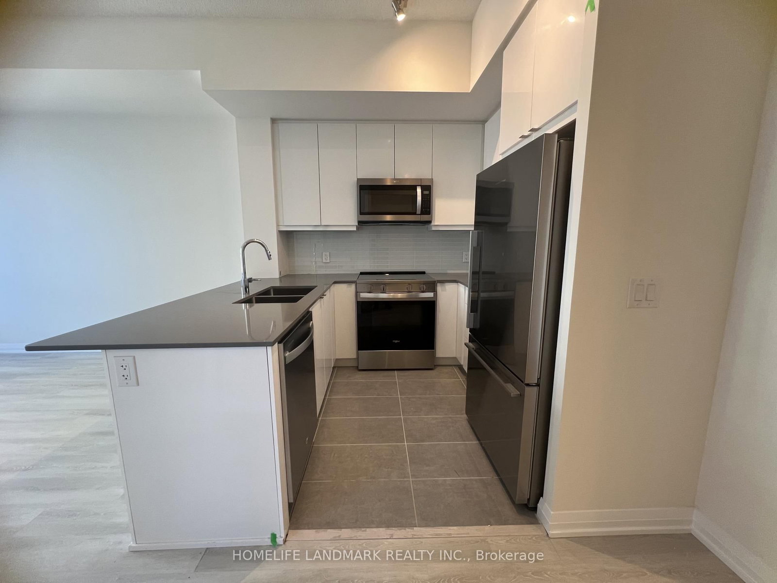 3260 Sheppard Avenue E, Unit 1006 - Photo 5