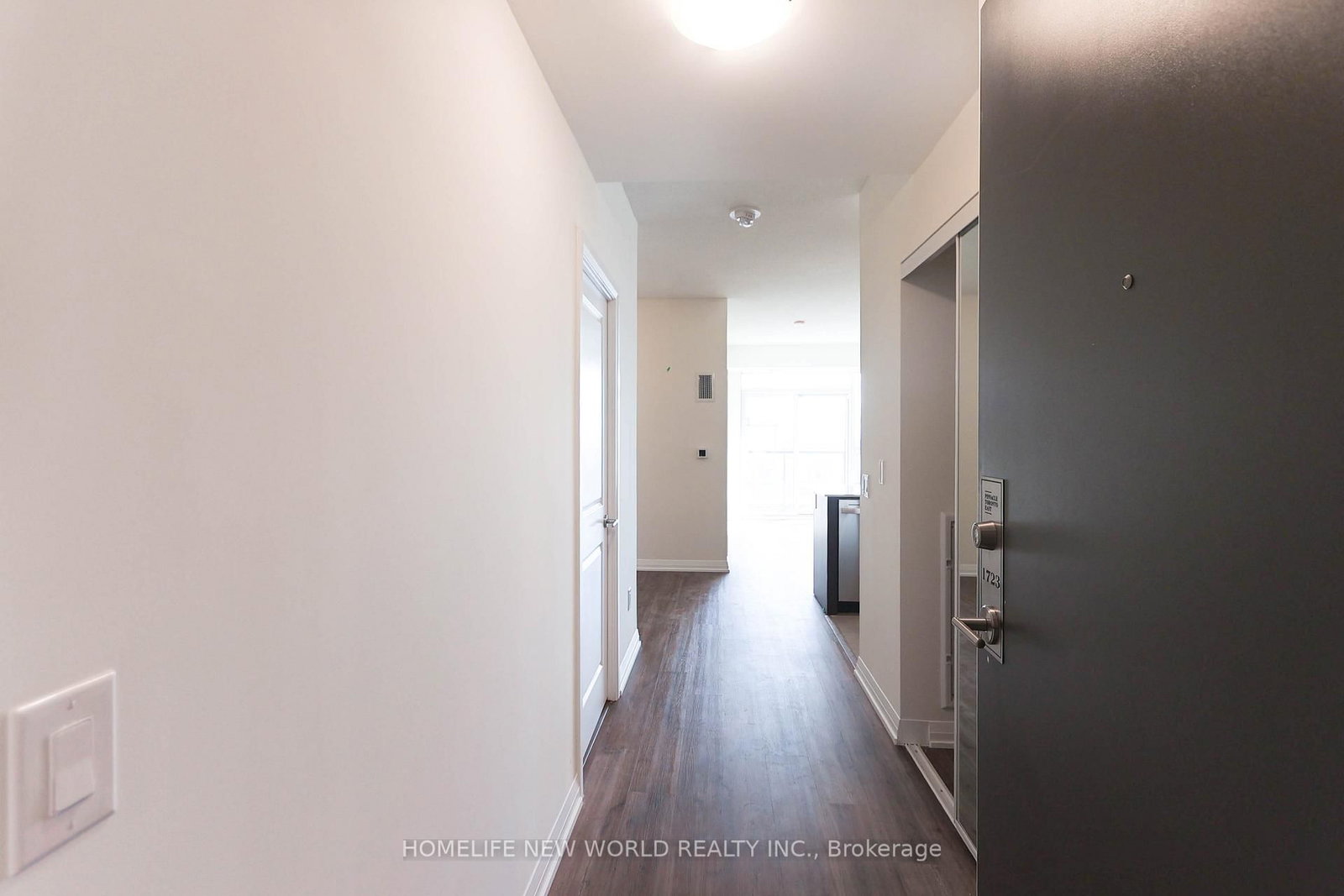 3270 Sheppard Avenue E, Unit 1723 - Photo 3