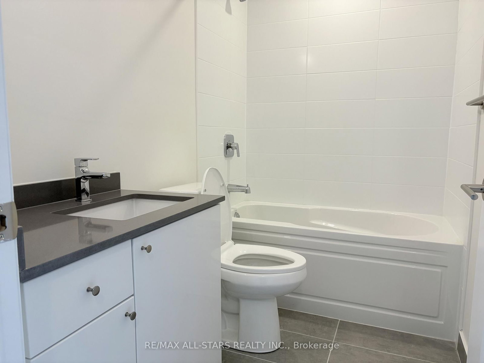 3260 Sheppard Avenue E, Unit 2310 - Photo 3
