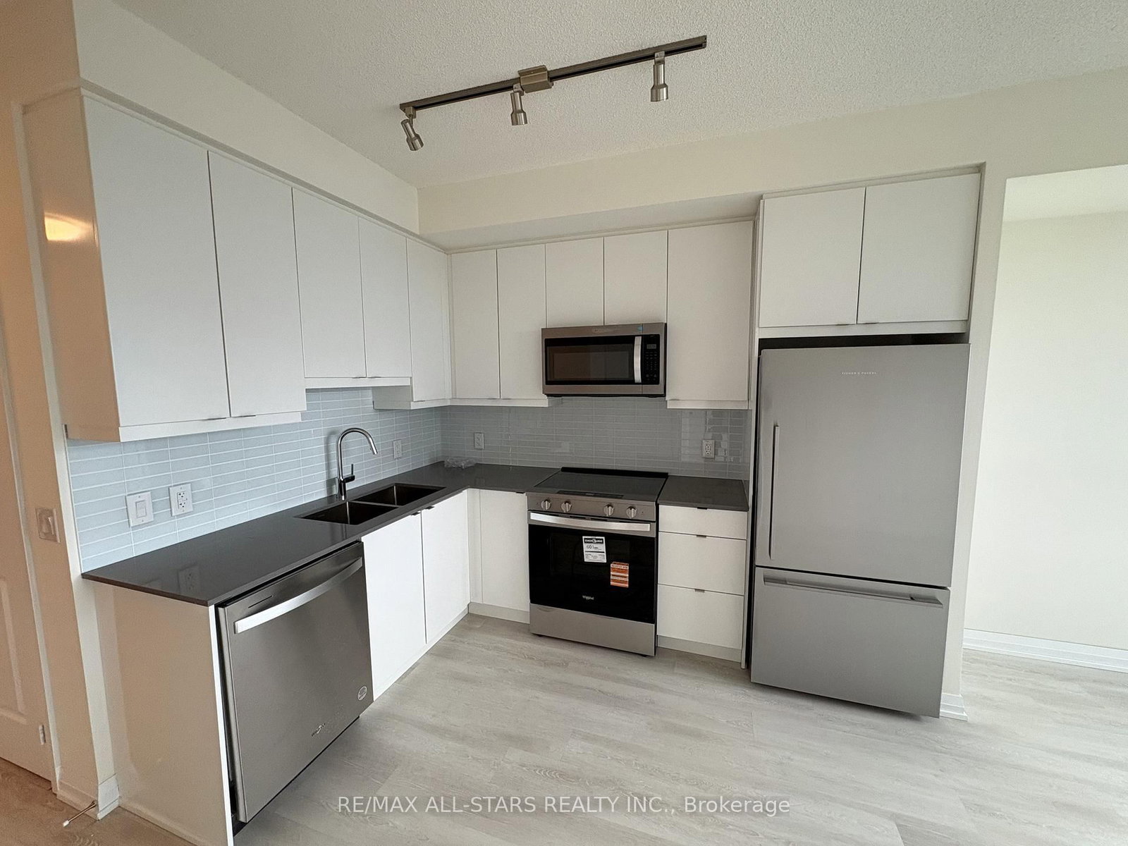 3260 Sheppard Avenue E, Unit 2310 - Photo 4