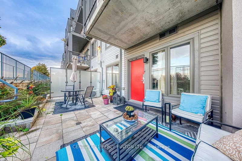 702 - 2635 William Jackson Dr, Pickering, L1X 0L4 | Image 3