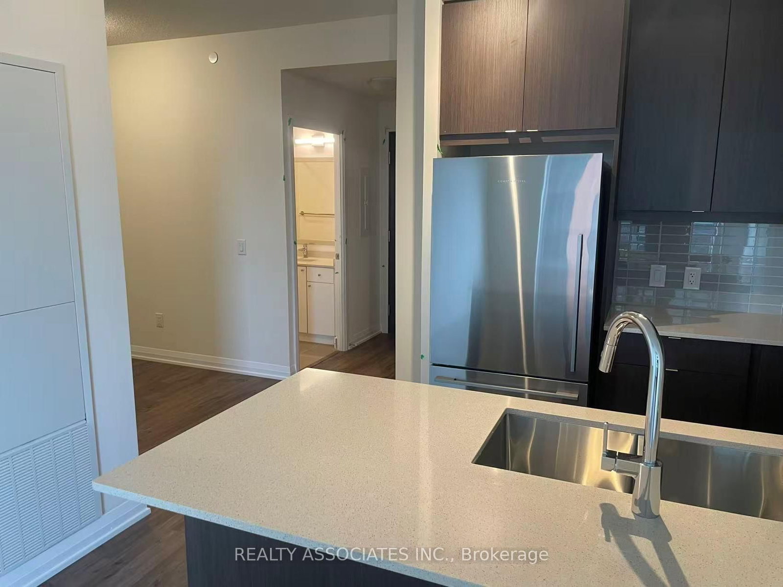 3260 Sheppard Avenue E, Unit 2505 - Photo 2