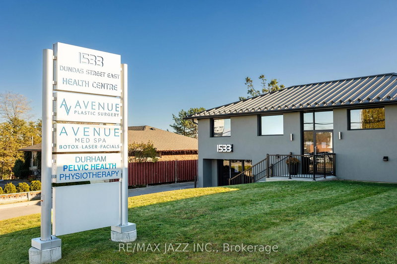 1533 Dundas St E, Whitby, L1N 2K6 | Image 2