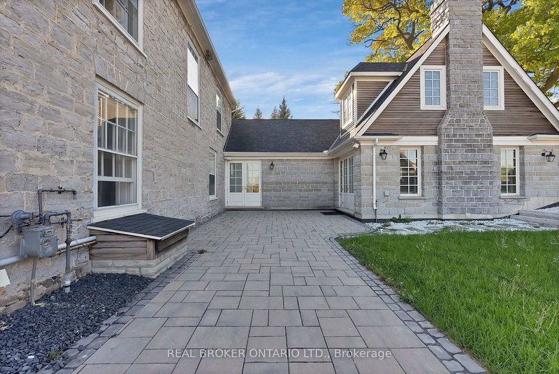 780 Garden St, Whitby, L1N 8P2 | Image 3