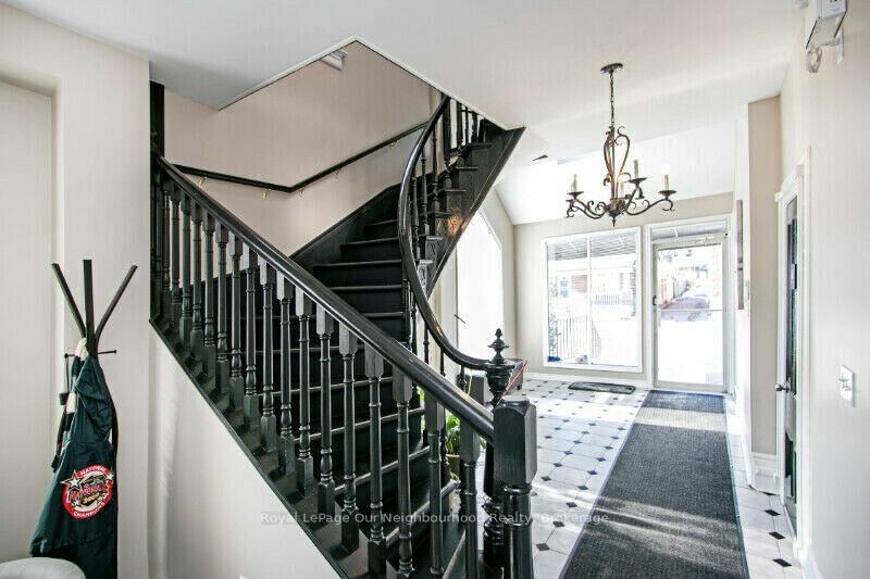 5 - 71 Albert St, Oshawa, L1H 4R1 | Image 2