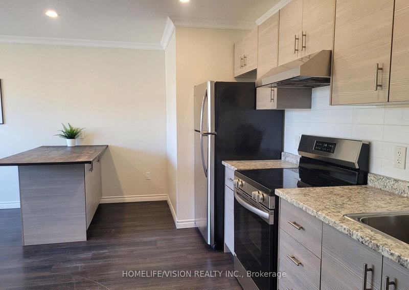 8 - 130 King St E, Clarington, L1C 1N7 | Image 3