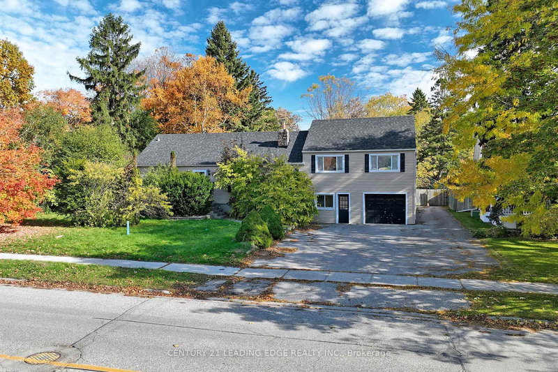 1717 Brock St S, Whitby, L1N 4M7 | Image 2