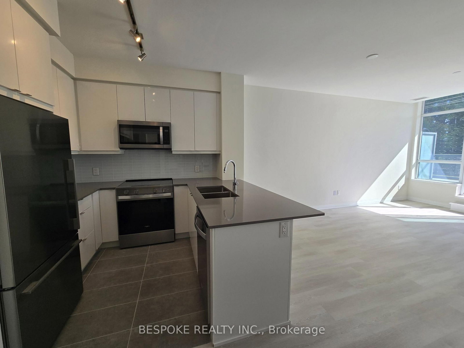 3260 Sheppard Avenue E, Unit 207 - Photo 3