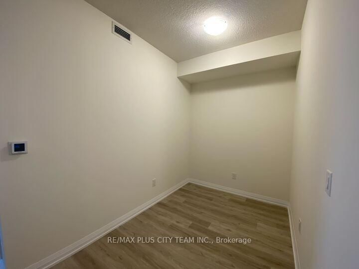 3260 Sheppard Avenue E, Unit 2205 - Photo 6