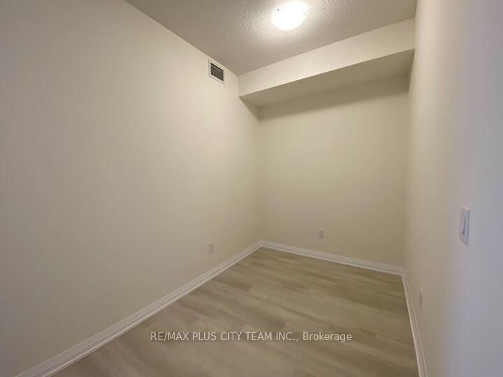 3270 Sheppard Avenue E, Unit 2625 - Photo 7