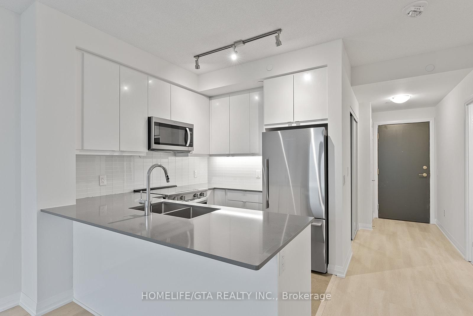 3260 Sheppard Avenue E, Unit 1803 - Photo 9