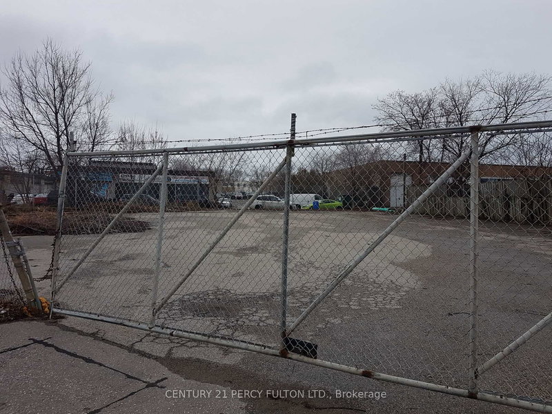 373A Danforth Rd, Toronto, M1L 3X8 | Image 2