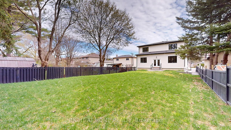 1988 Royal Rd, Pickering, L1V 1Y2 | Image 3