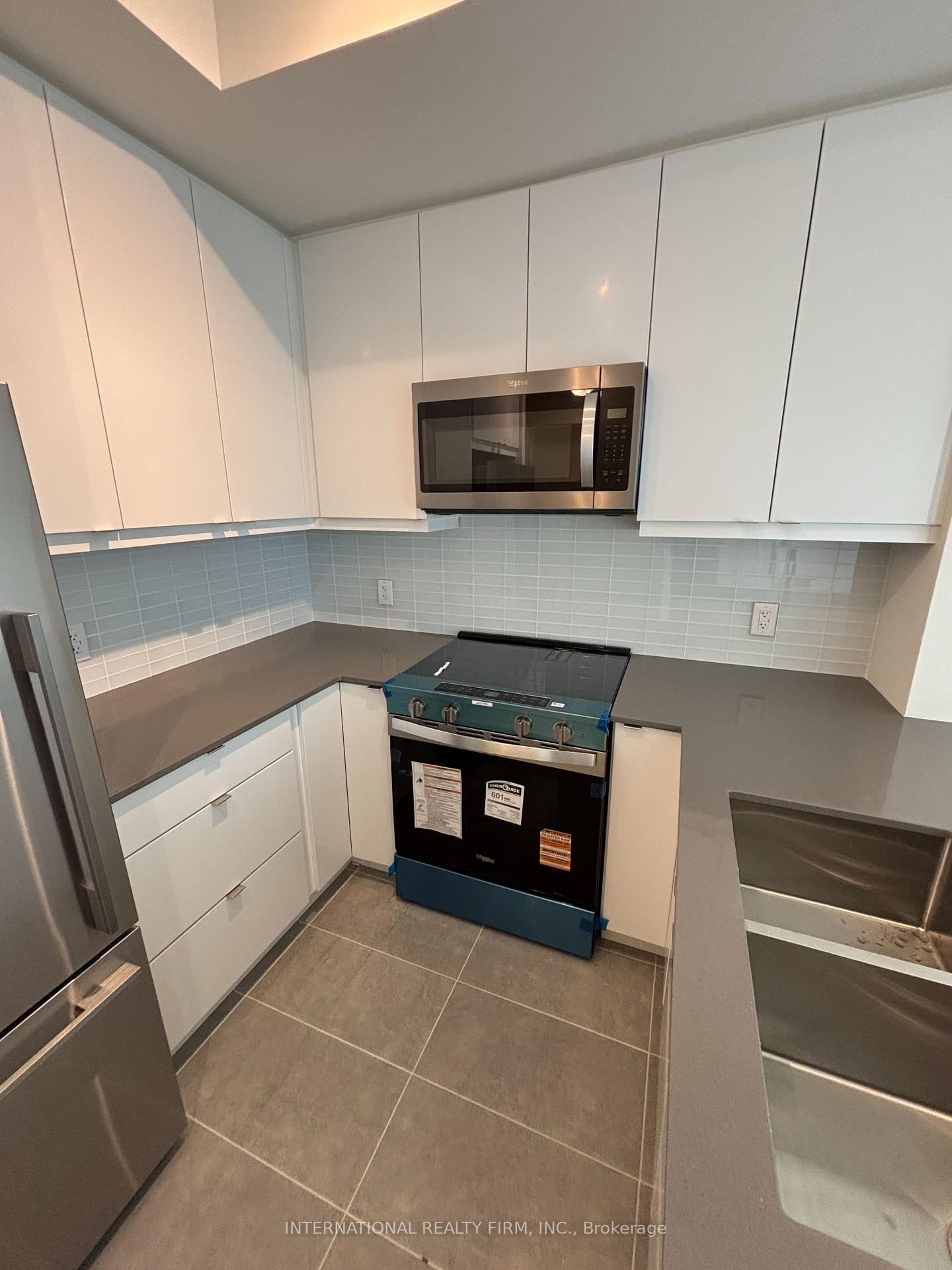 3270 Sheppard Avenue E, Unit 2725 - Photo 12