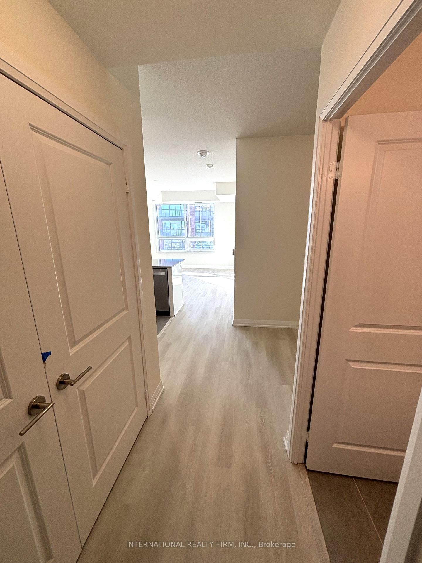 3270 Sheppard Avenue E, Unit 2725 - Photo 4