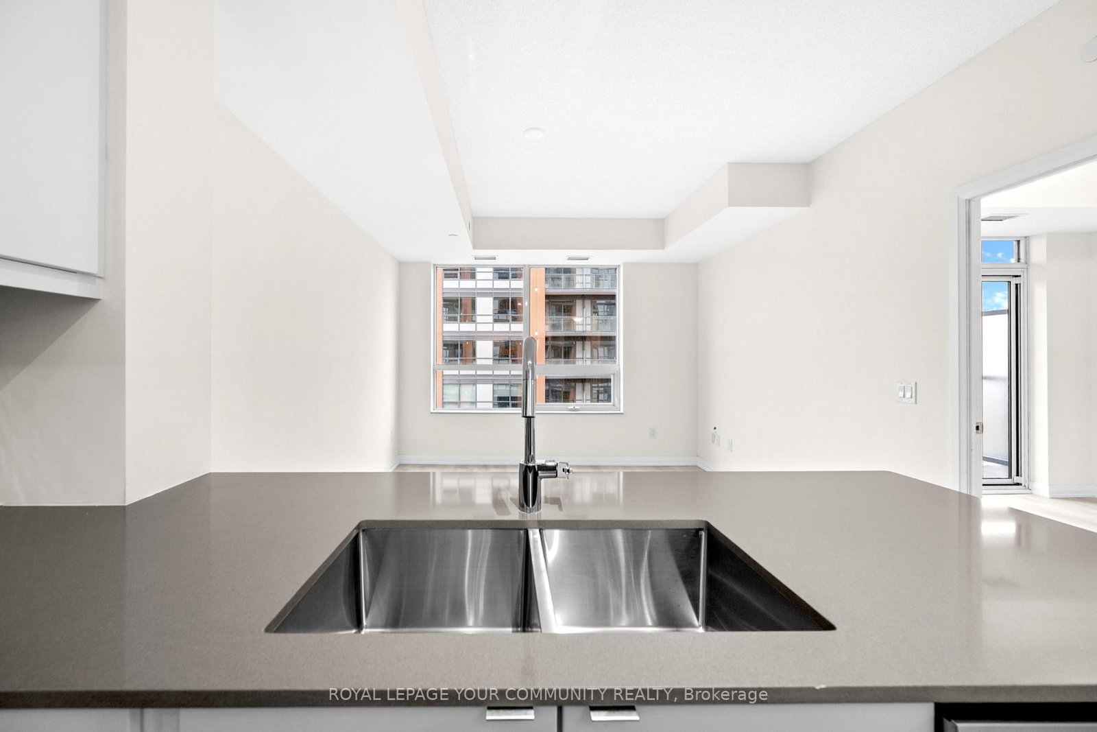 3270 Sheppard Avenue E, Unit 2525 - Photo 4