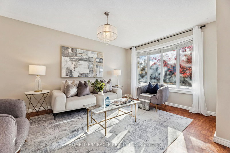 1312 Cherrydown Dr, Oshawa, L1H 8C9 | Image 2