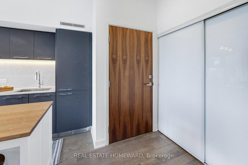 1201 - 30 Baseball Pl, Toronto, M4M 0E8 | Image 3