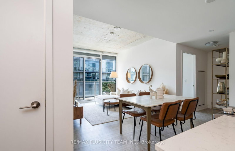 915 - 30 Baseball Pl, Toronto, M4M 0E8 | Image 3
