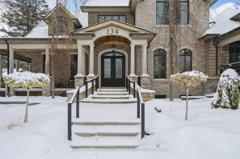 134 Front St E, Whitby, L1N 1A1 | Image 2