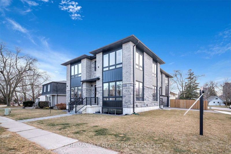 19 Burcher Rd, Ajax, L1S 2P8 | Image 2