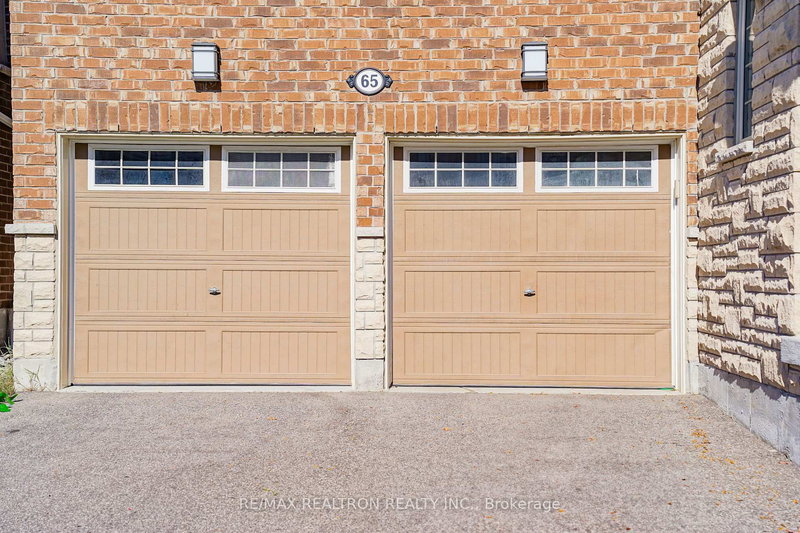 65 Westfield Dr, Whitby, L1P 0E9 | Image 3