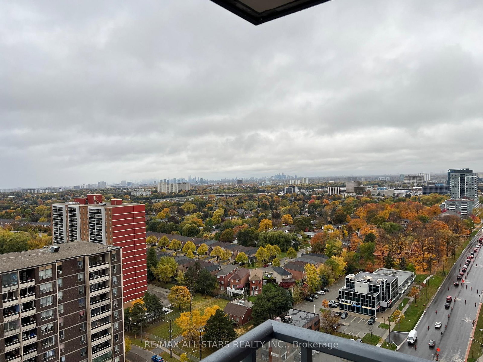 3270 Sheppard Avenue E, Unit 2123 - Photo 11