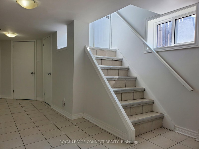 Bsmt - 44 Billingsgate Cres, Ajax, L1S 2R8 | Image 3