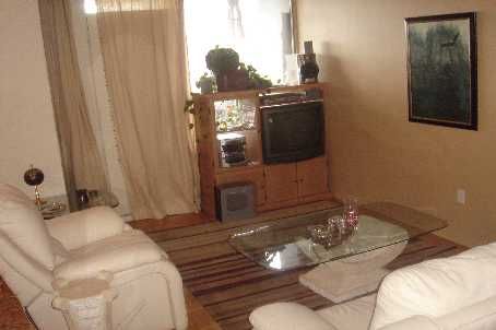 711 - 10 Edgecliff Gfwy, Toronto, M3C3A3 | Image 3