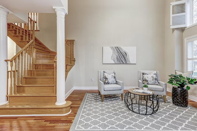 1429 Lyncroft Crescent, Oshawa, Ontario image-0-4