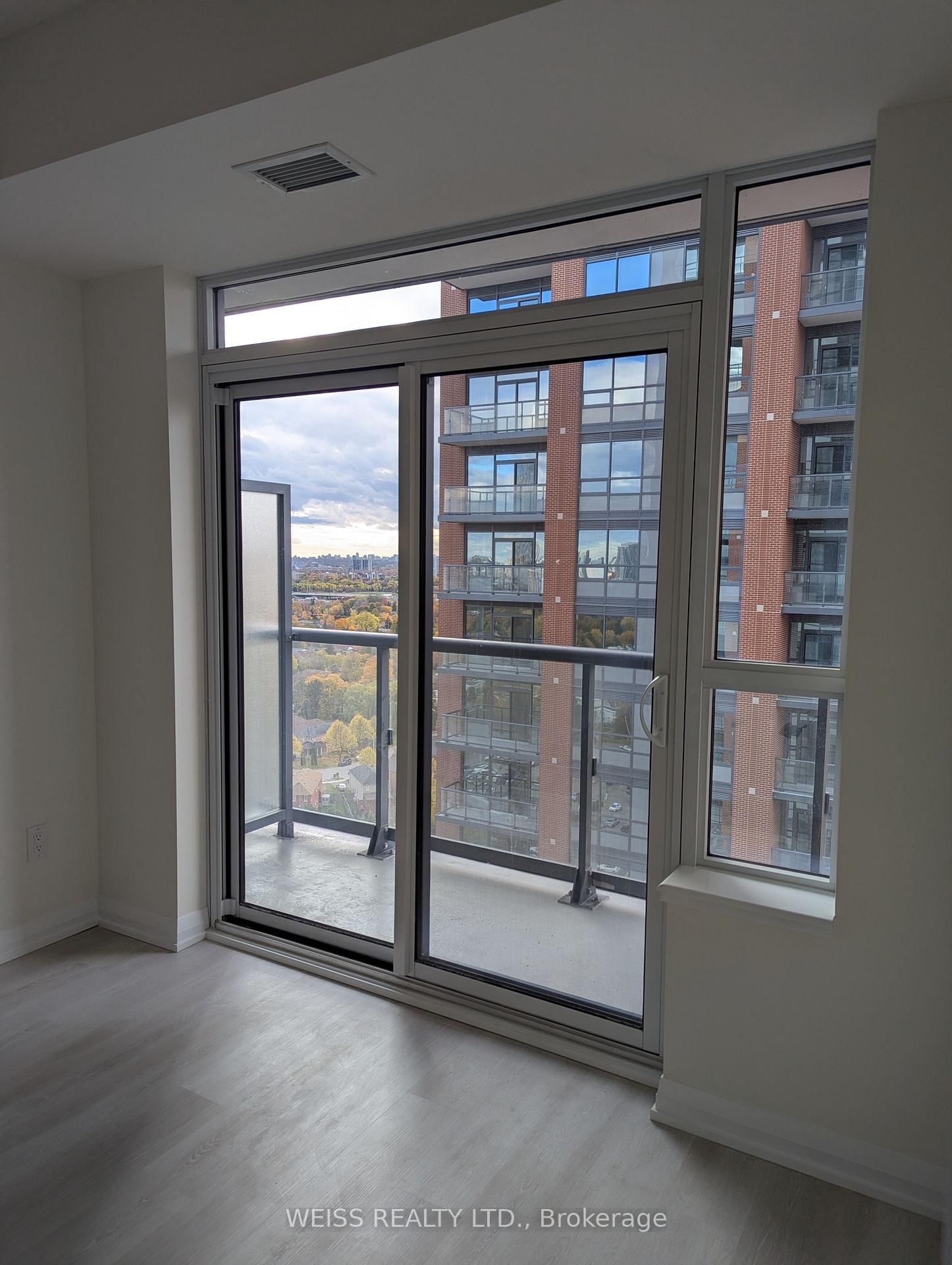 3270 Sheppard Avenue E, Unit 2126 - Photo 3