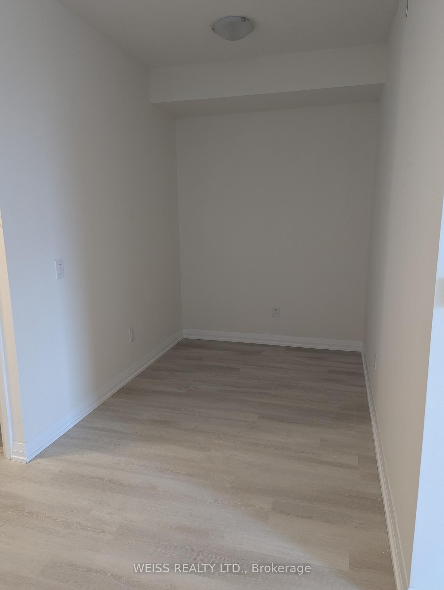 3270 Sheppard Avenue E, Unit 2126 - Photo 7