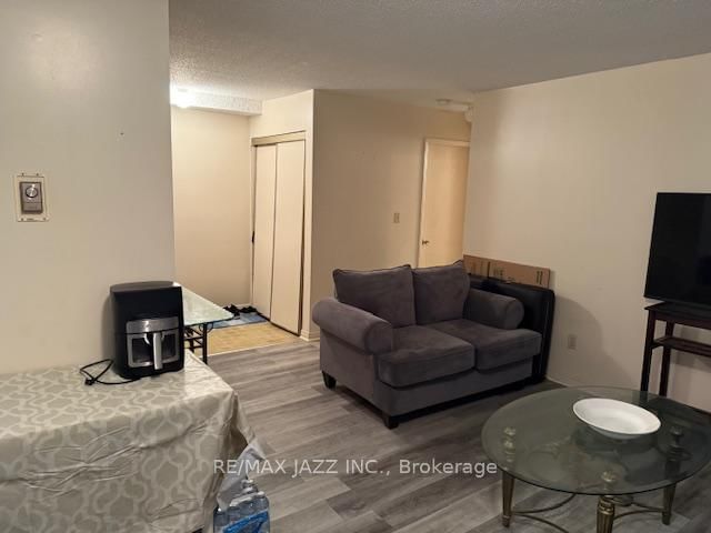 102 - 455 Trick Avenue