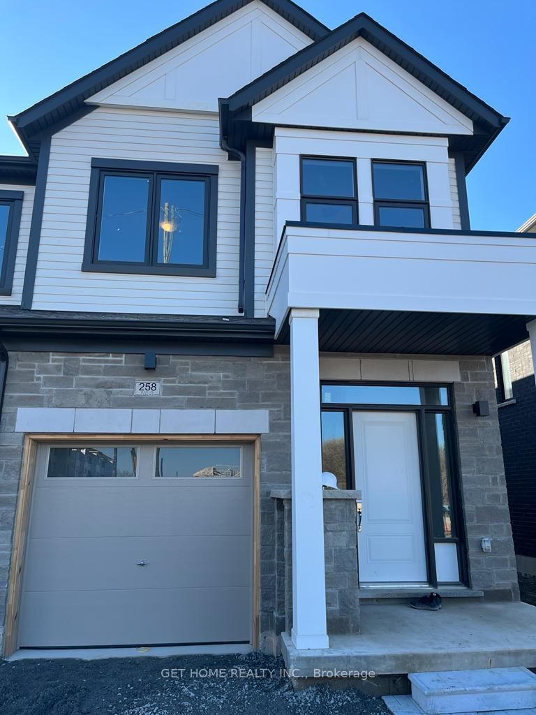 258 Okanagan Path, Oshawa, L1H 0A7 | Image 2