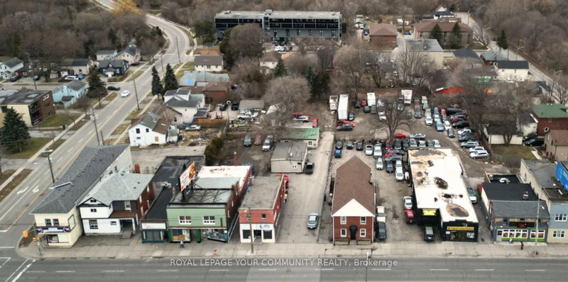 452 Simcoe St S, Oshawa, L1H 4J6 | Image 3